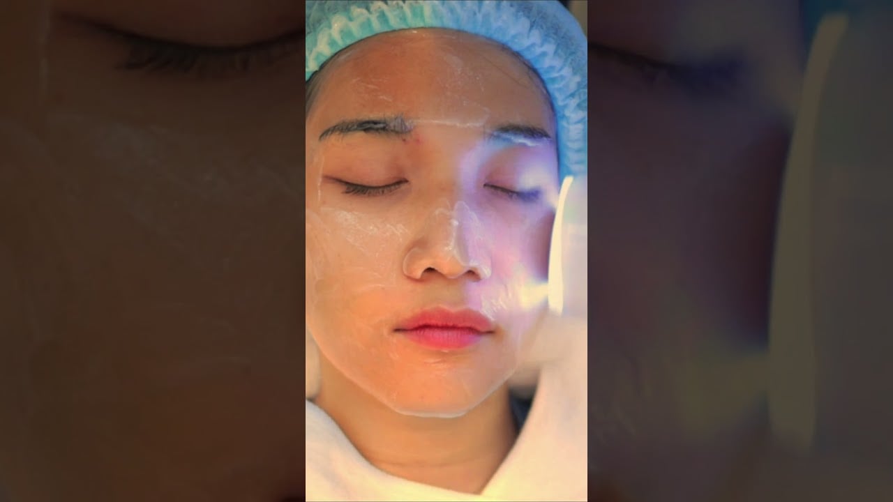 อยากหน้าฉ่ำโกลว์ ผิวแข็งแรง ต้องมาทำทรีทเมนท์ตัวนี้ เหมาะกับคนเป็นผิวแพ้ง่าย ดีเลิฟเวอรี่คลินิก