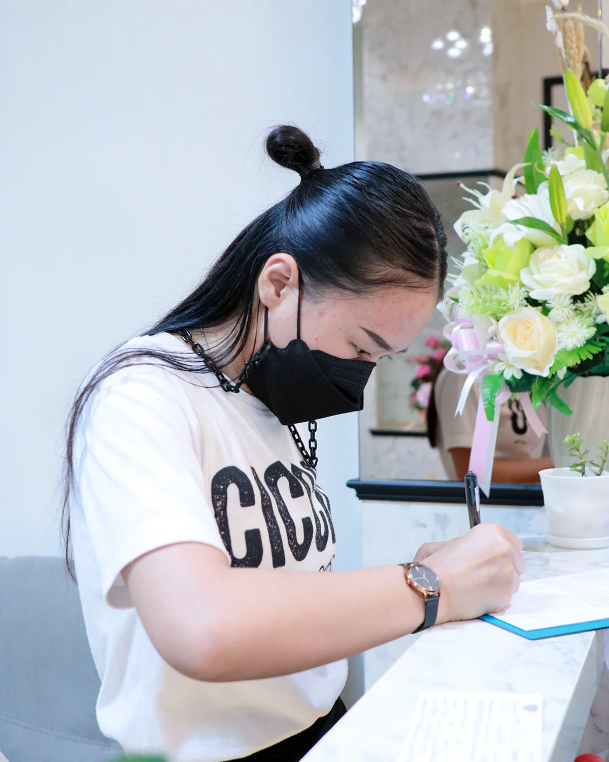 อึดอัดไหมที่ต้องใส่แมสปิดสิวตลอดเวลา? จบปัญหานี้ได้ด้วยงบหลักร้อย