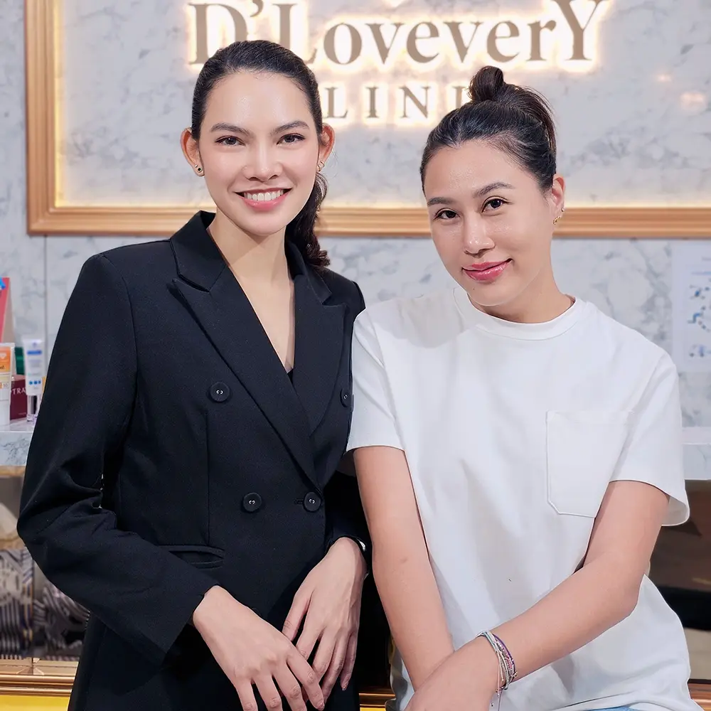 dlovevery-clinic-client-with-doctor-Tar