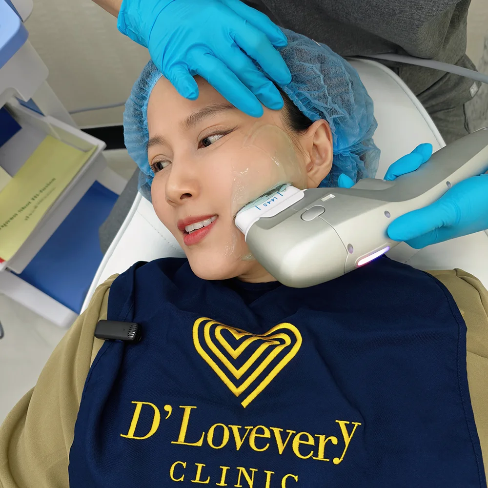 Patient receiving HIFU facial at DLoveverY Clinic